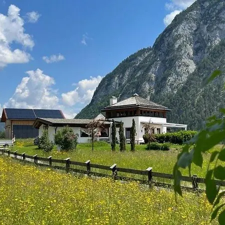 Lehner Schloessl With Whirlpool And Sauna Vakantiehuis Leutasch
