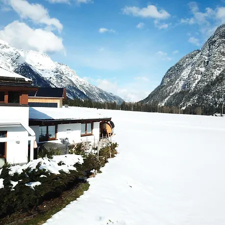 Lehner Schloessl With Whirlpool And Sauna Дом отдыха *